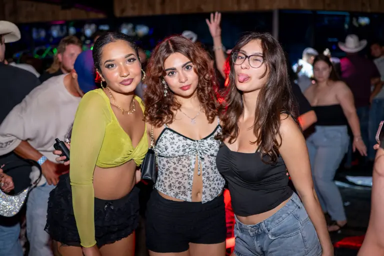 Create unforgettable memories with friends at Vibes at Stampede Houston! #NightlifeHouston #PartyWithFriends #DanceTillYouDrop
